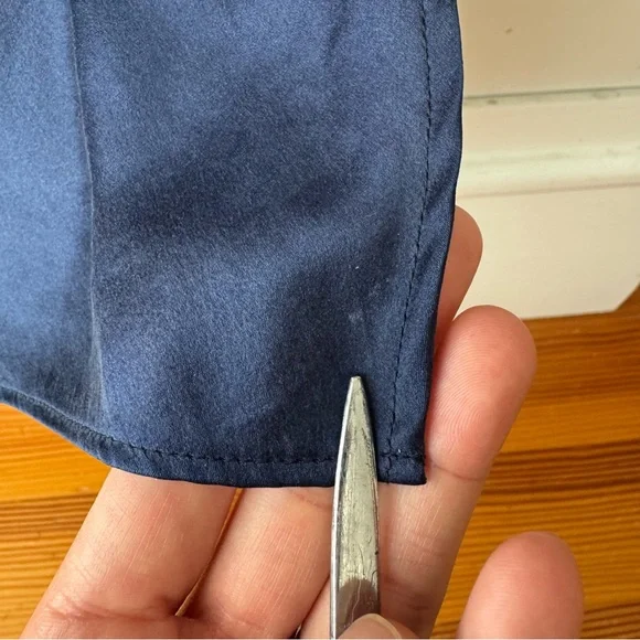 J.CREW The 2003 Washed Silk V-Neck Tank Bias Cut size 2 - Picture 10 of 11